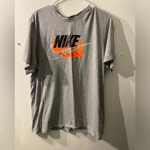 Gray cotton Nike T-shirt